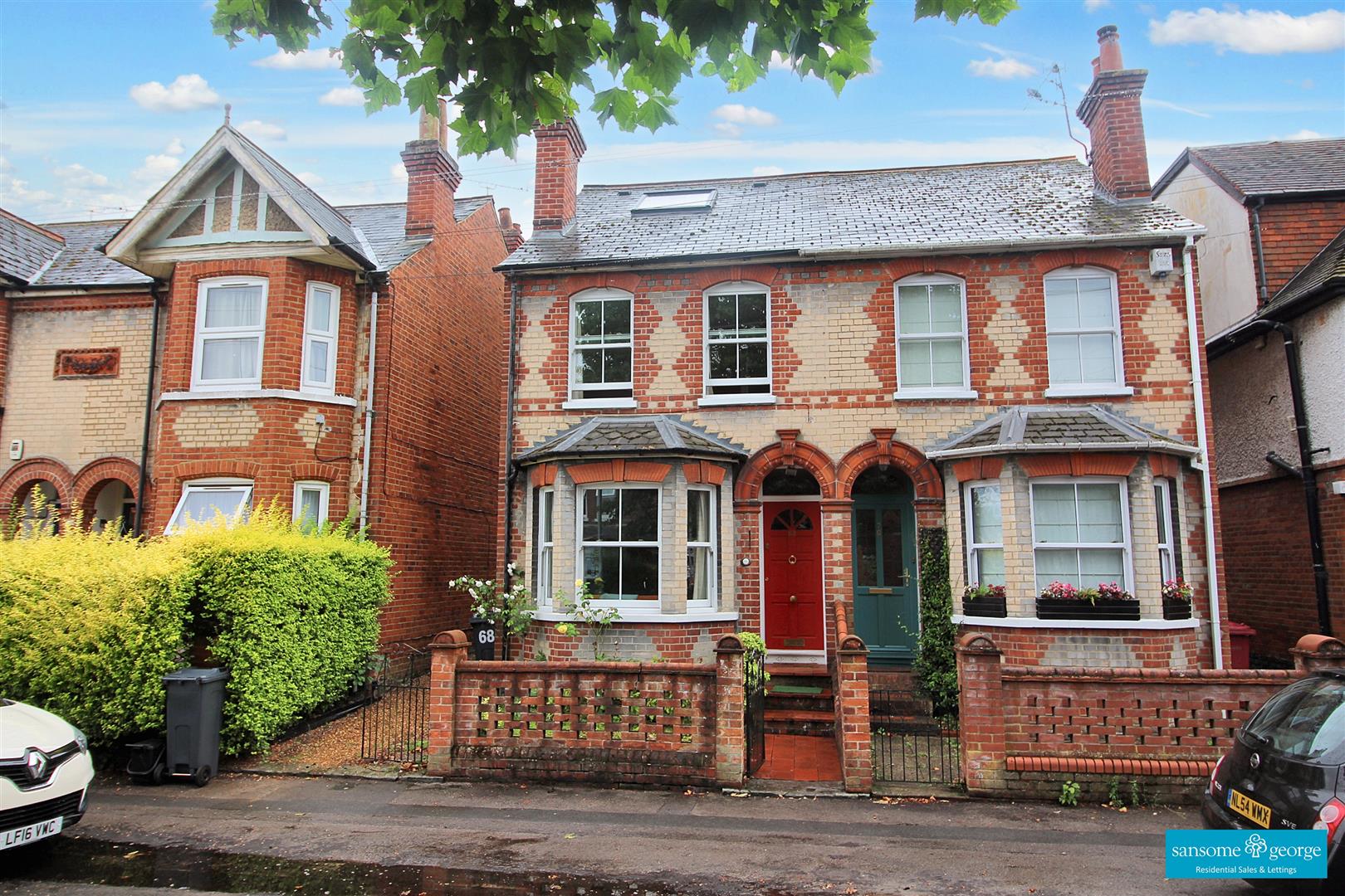 3 bed property in Waverley Road, Reading